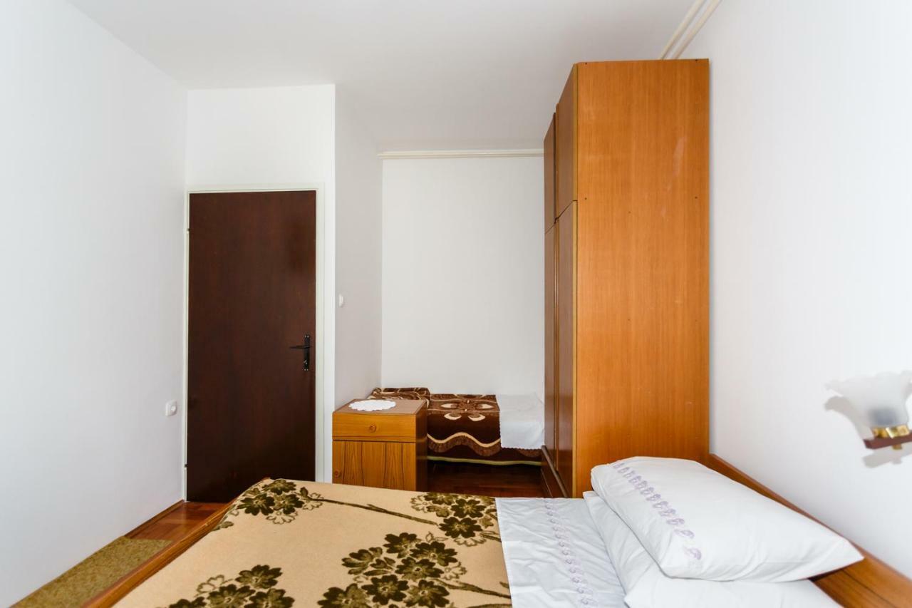 Apartmani Jelica Krk Town Buitenkant foto