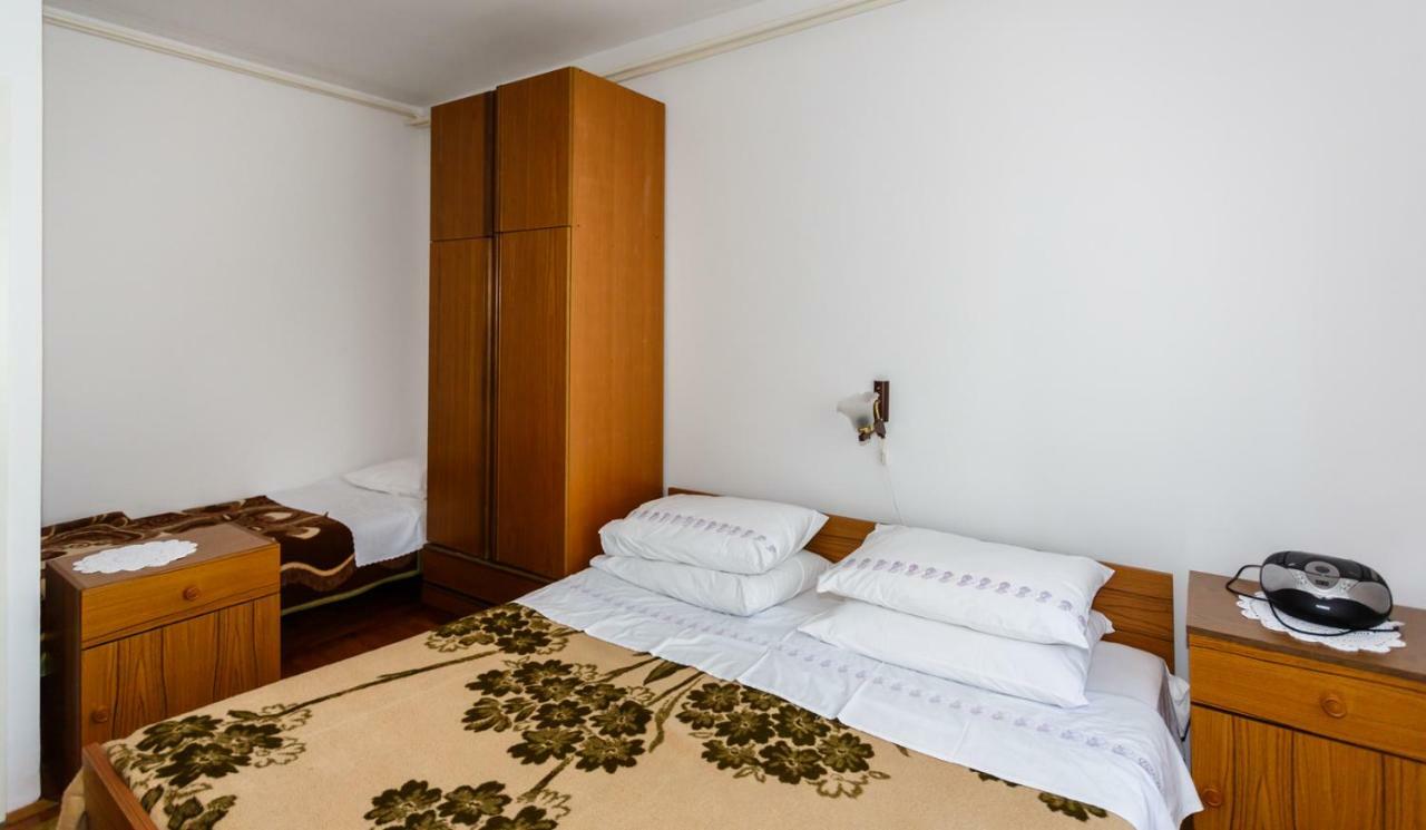 Apartmani Jelica Krk Town Buitenkant foto